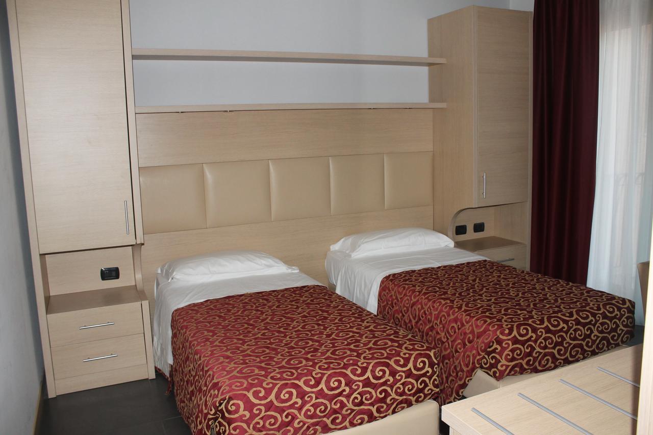 Hotel Eridano Sannazzaro de' Burgondi Room photo